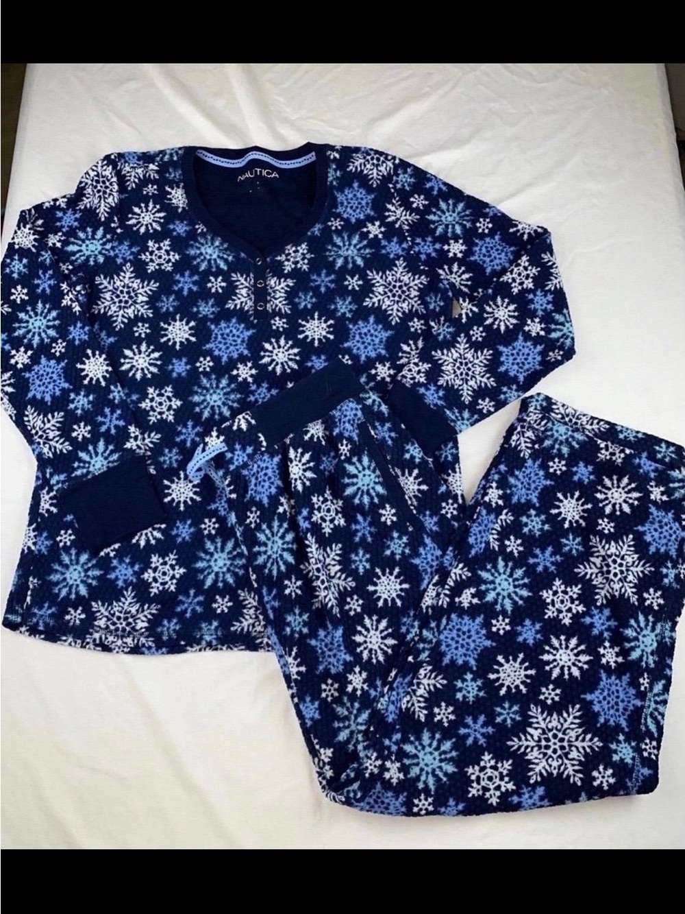 Snowflake PJ set - Picture 1 of 12